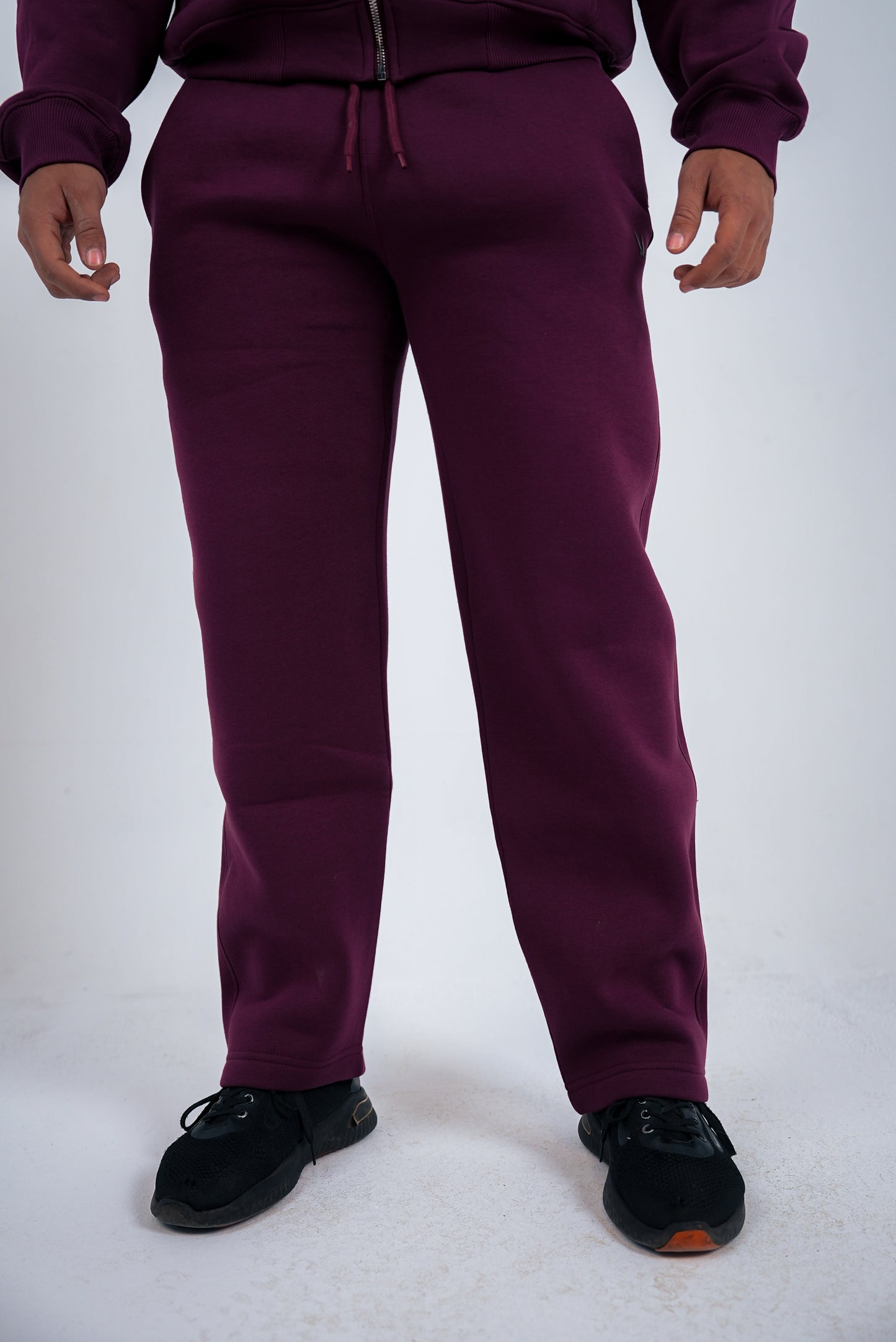 Essential Pants - Burgundy