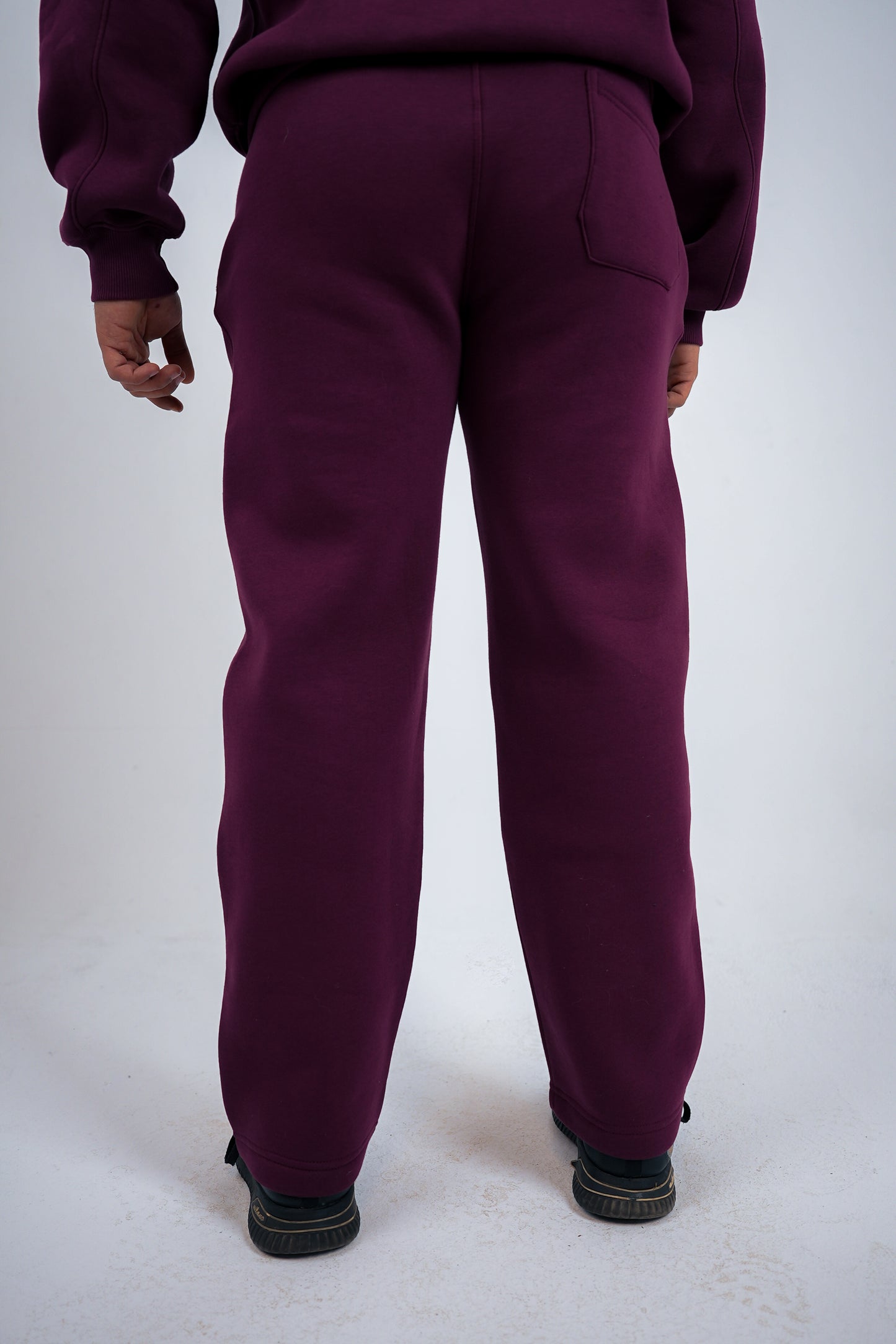 Essential Pants - Burgundy